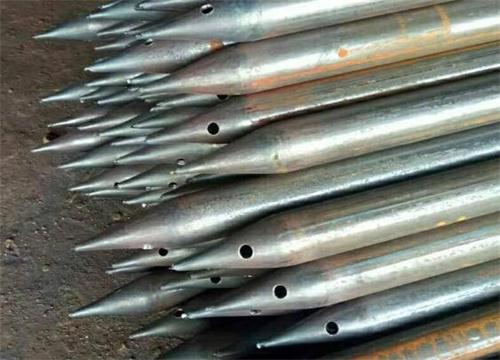 泰来隧道钢花管现货